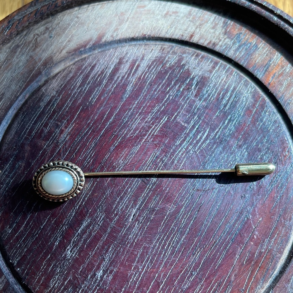 Vintage Pearl Pin
